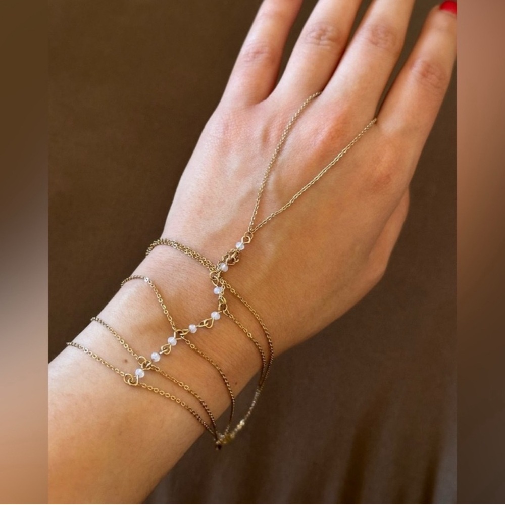 Elegant Gold Hand Chain Bracelet